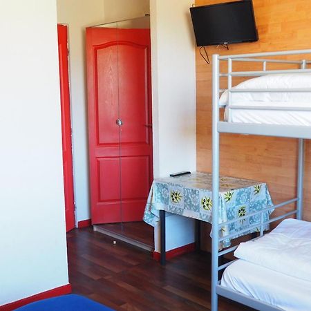 Le Logis De La Garenne Hotell Morestel Eksteriør bilde