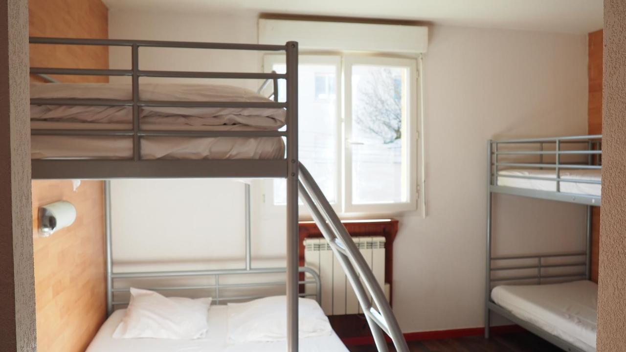 Le Logis De La Garenne Hotell Morestel Eksteriør bilde